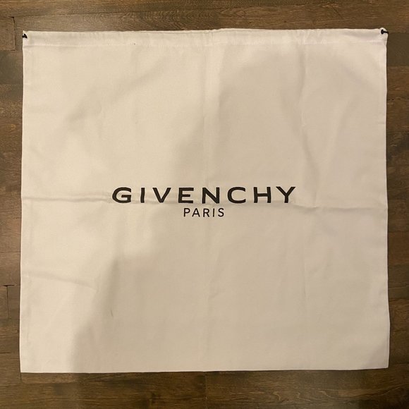 LIKE NEW! Givenchy Antigona Grained Calf Med Duffle Black - Picture 5 of 6